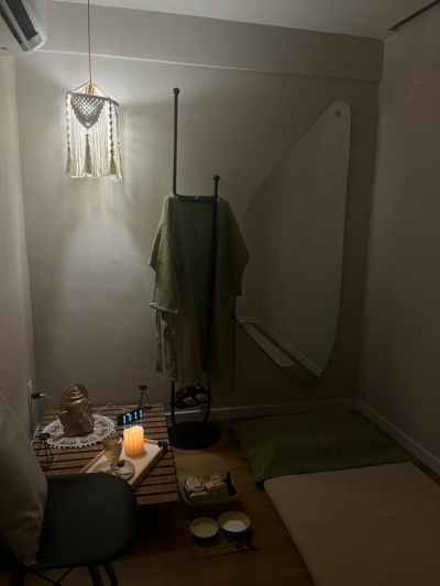 Terapeuta Lia Massagem Relaxante Terapêutica no Espaço Serenity Fortaleza